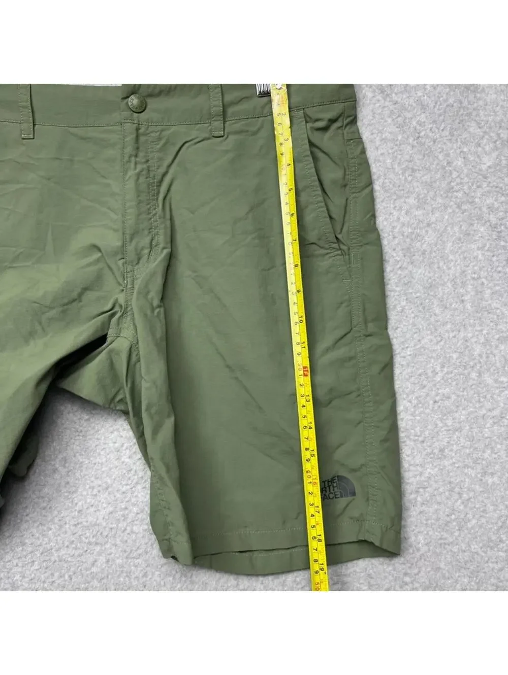 The North Face Men Shorts 34 Green Hiking Outdoor Casual Breathable Gorpcore